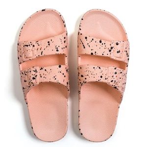 Freedom Moses Black splash print on Pink slides